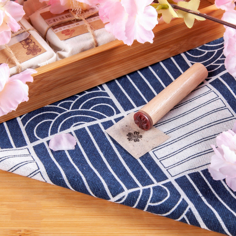 Cylindrical wooden seal Hanamachi secret language series