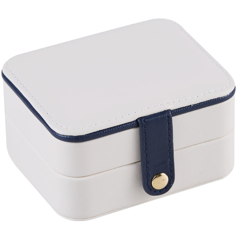 Portable jewelry box