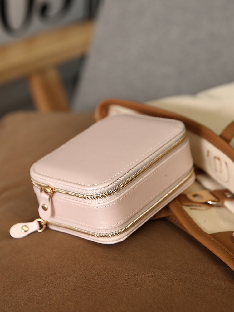 Portable travel jewelry box
