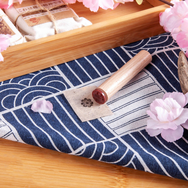 Cylindrical wooden seal Hanamachi secret language series