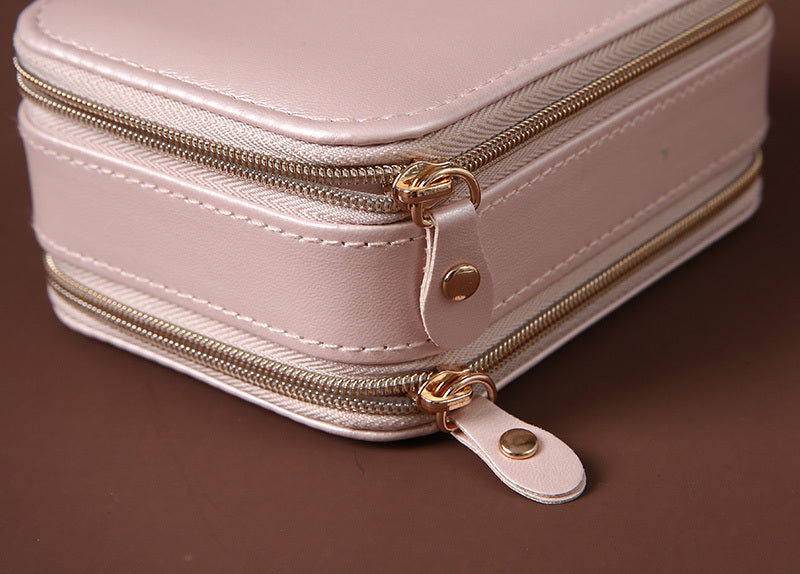 Portable travel jewelry box