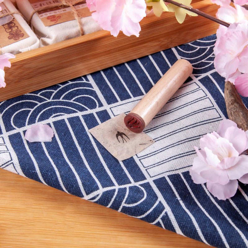 Cylindrical wooden seal Hanamachi secret language series