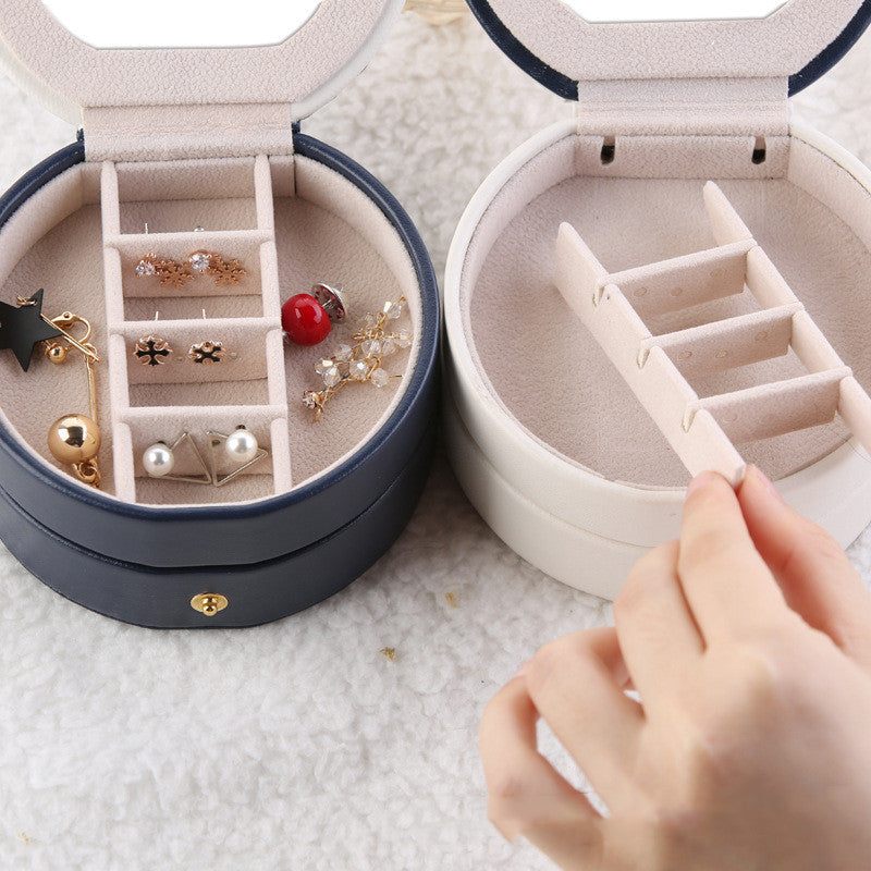 Three-layer portable jewelry box