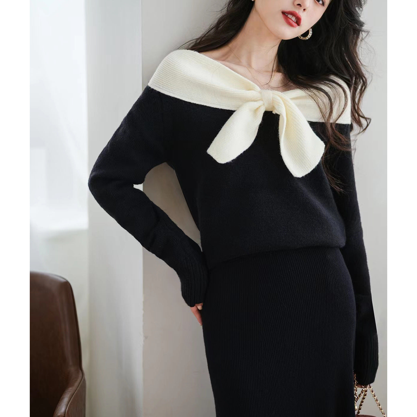 Design Niche Off-shoulder Bow Top Women's Spring New Black Knitted Chic Inner Wear T-shirt