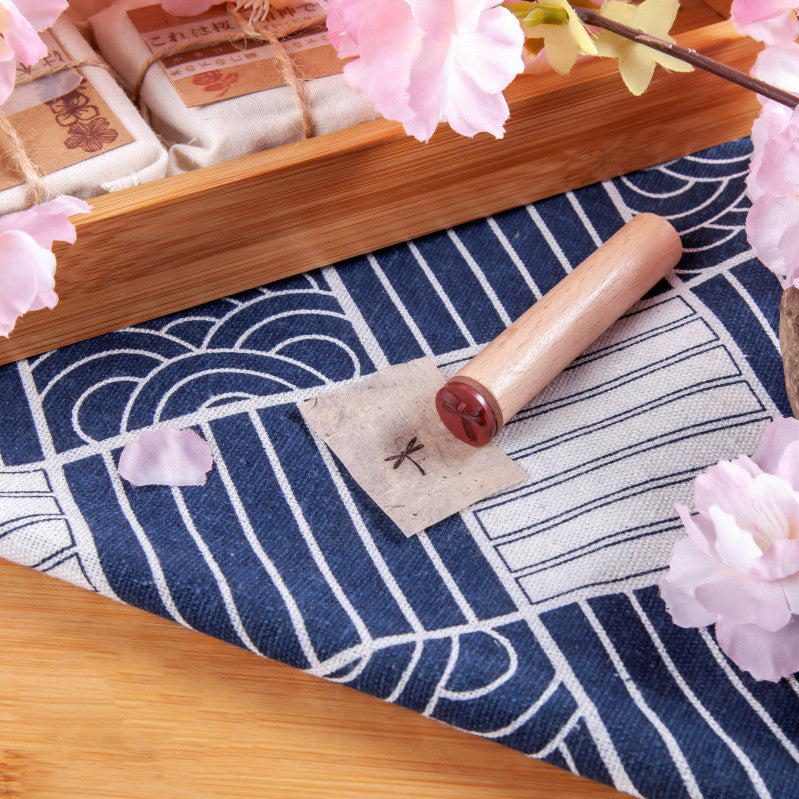 Cylindrical wooden seal Hanamachi secret language series