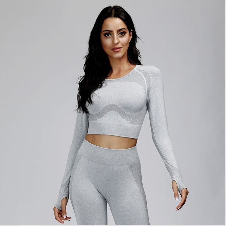 Seamless yoga long sleeve top