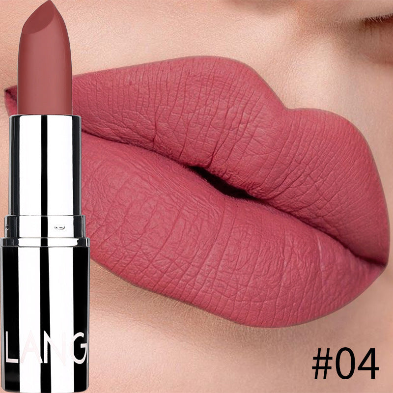 Moisturizing matte lipstick