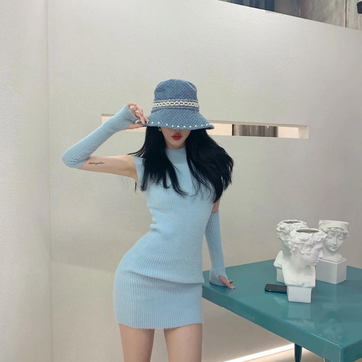 Bean Paste Marshmallow Dress Women's Sleeves Furry Sweater Dress Slim Bag