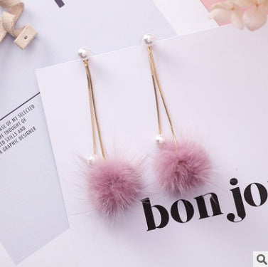 Autumn and winter new wild color mane pearl snake bone chain hair ball earrings simple tassel long earrings female