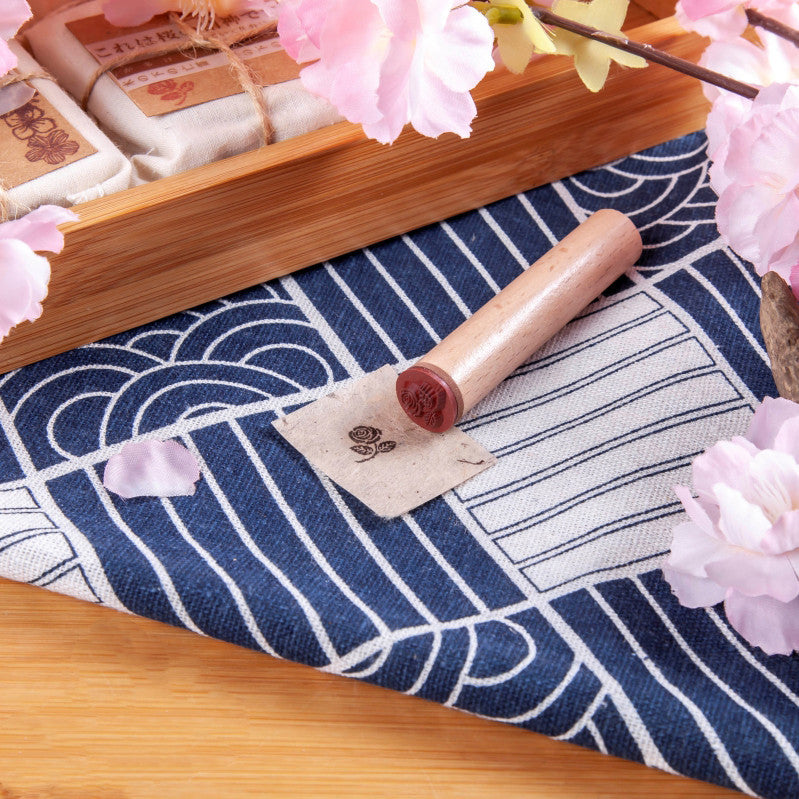 Cylindrical wooden seal Hanamachi secret language series