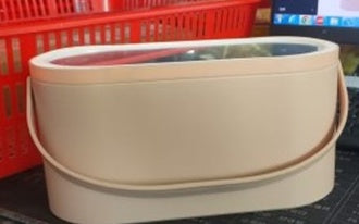 Portable storage cosmetic box