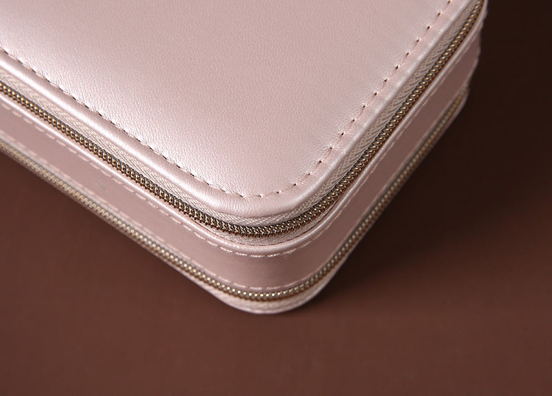 Portable travel jewelry box