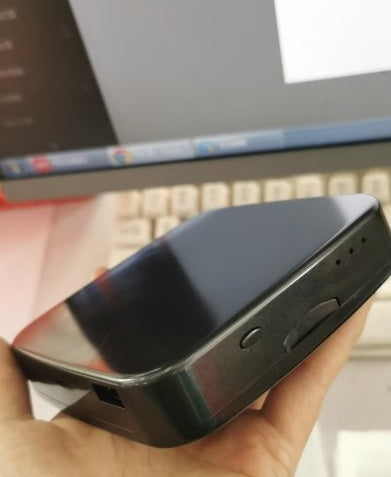 Illuminated Compact Mirror with Magnification