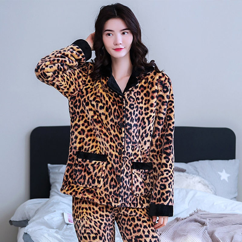 Women's Long Sleeved Thick Flannel Pajamas