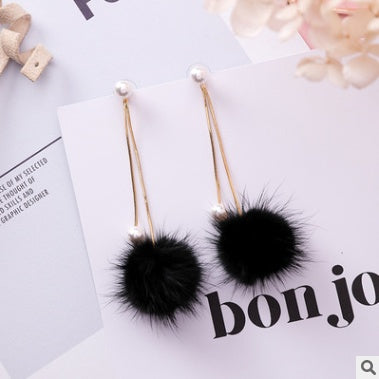 Autumn and winter new wild color mane pearl snake bone chain hair ball earrings simple tassel long earrings female