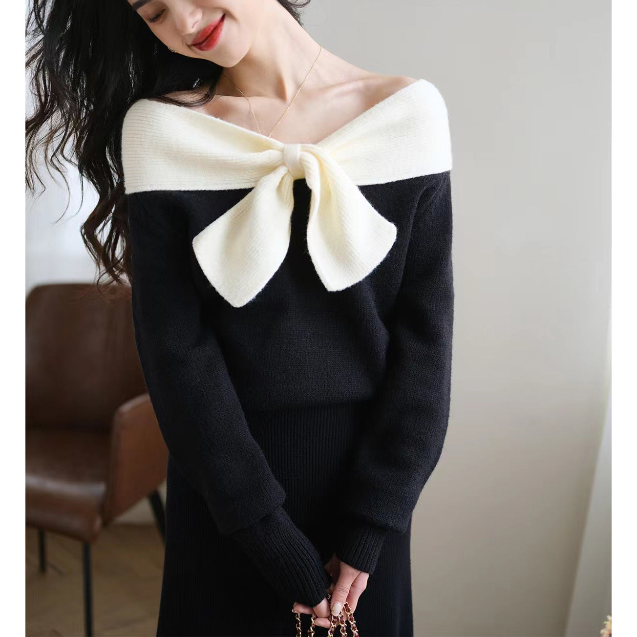 Design Niche Off-shoulder Bow Top Women's Spring New Black Knitted Chic Inner Wear T-shirt