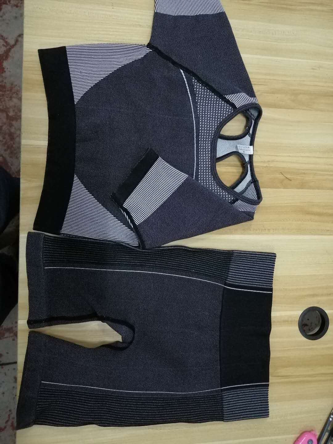 Seamless Short Sleeve Activewear Set