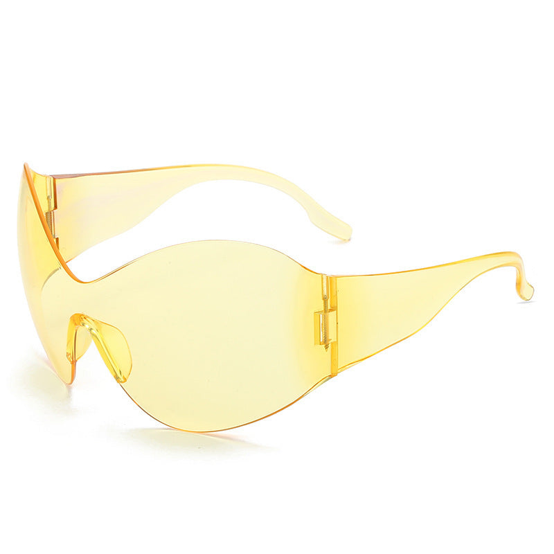 Steampunk Women's Oversized Sunglasses Trend